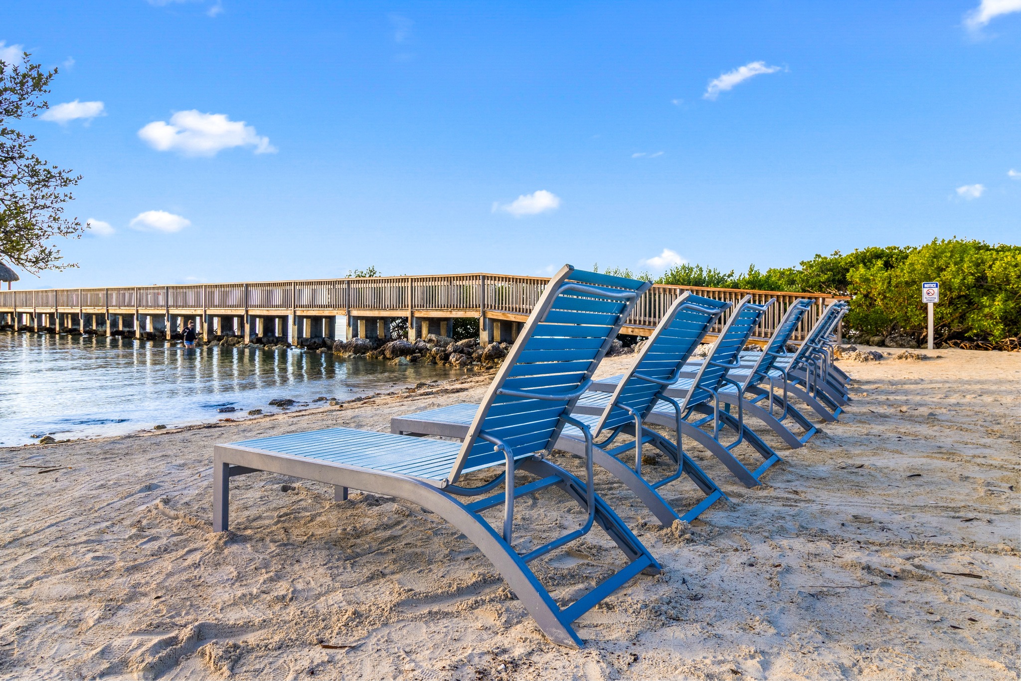 Ocean Pointe Suites – beachfront waterfront marina condo resort in Key Largo, Florida Keys